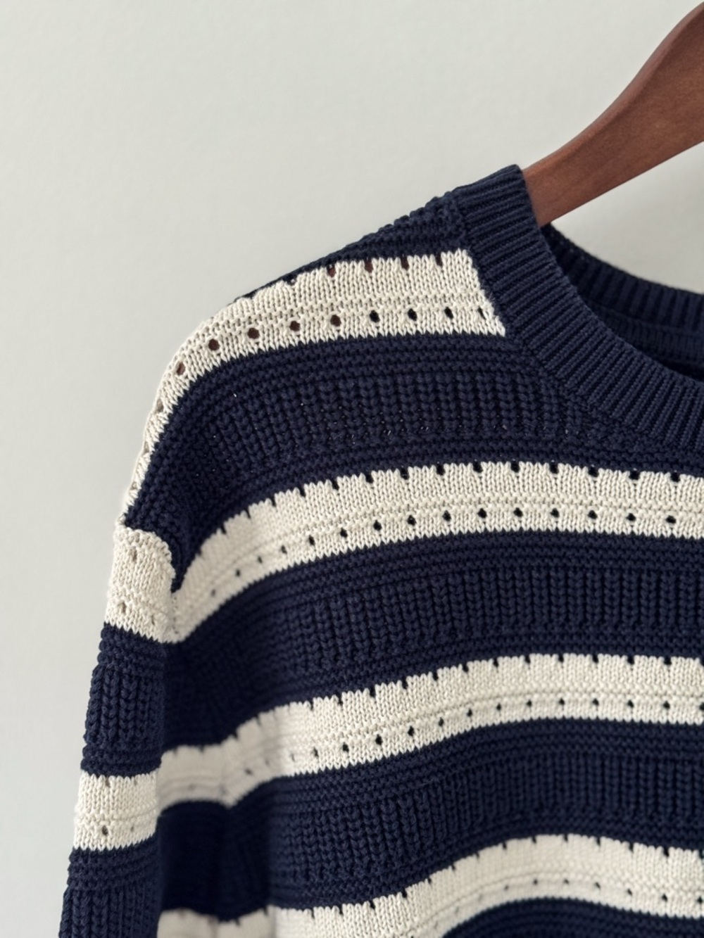 GAP Relaxed Split-Hem Tunic Sweater — Striped Navy & White — Medium